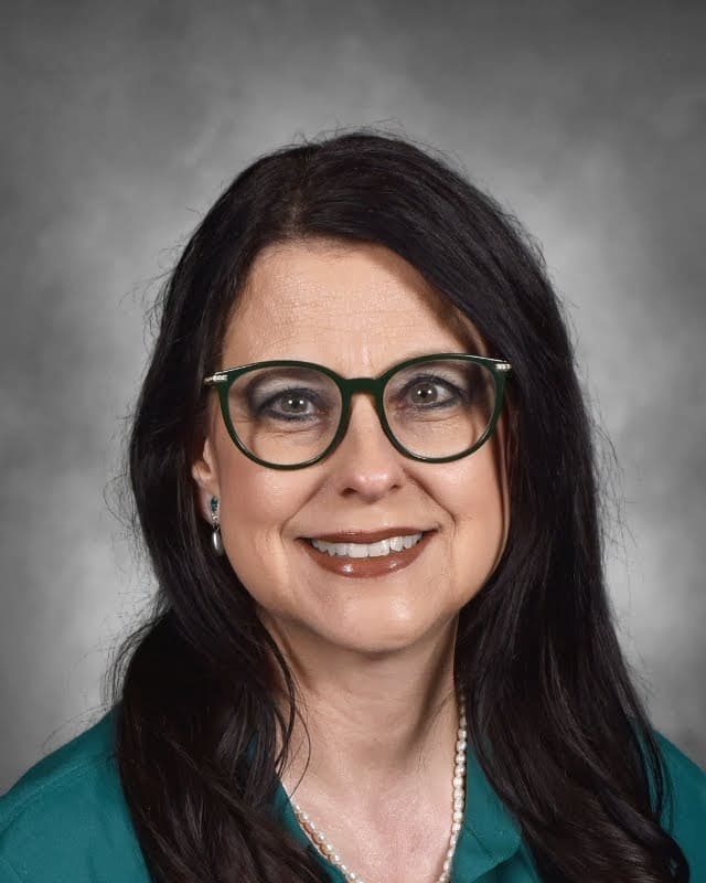 Amy Ihrig, Lunch Manager