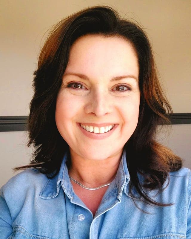 Valerie Hall, Online Education Elementary 1-6 / Intermediate Math 4